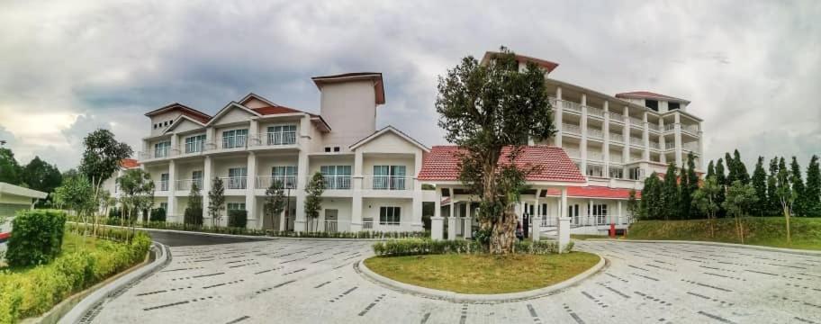 Hotel Casuarina@Куала-Кангсар Екстер'єр фото