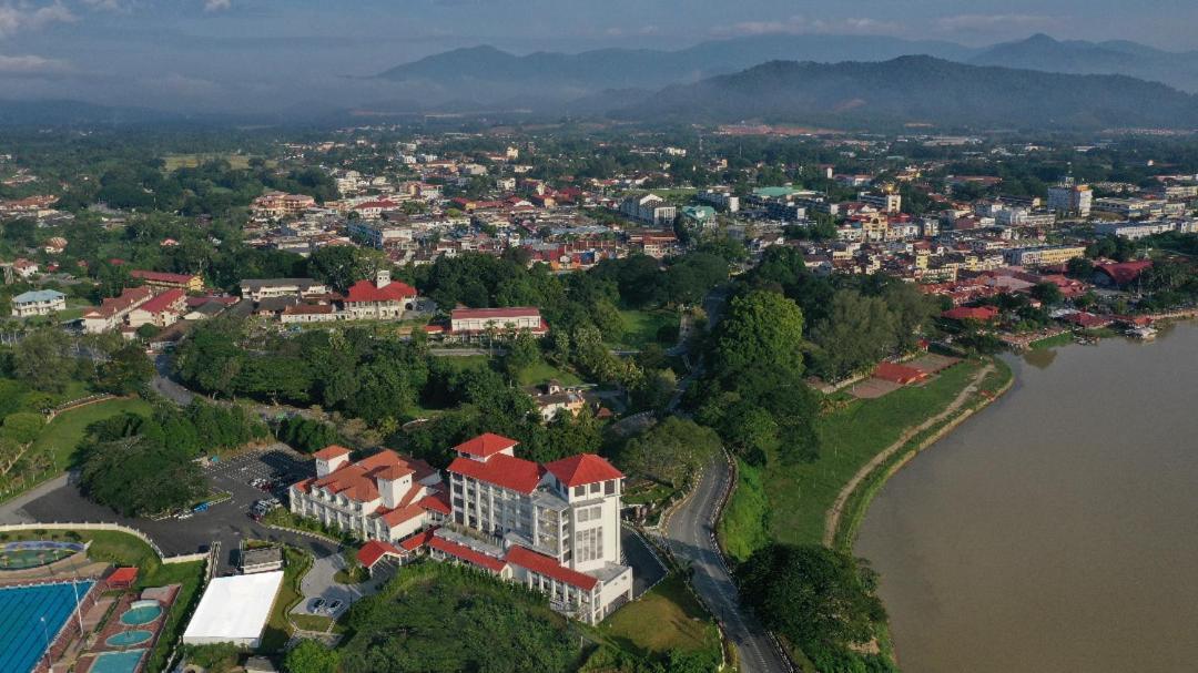 Hotel Casuarina@Куала-Кангсар Екстер'єр фото