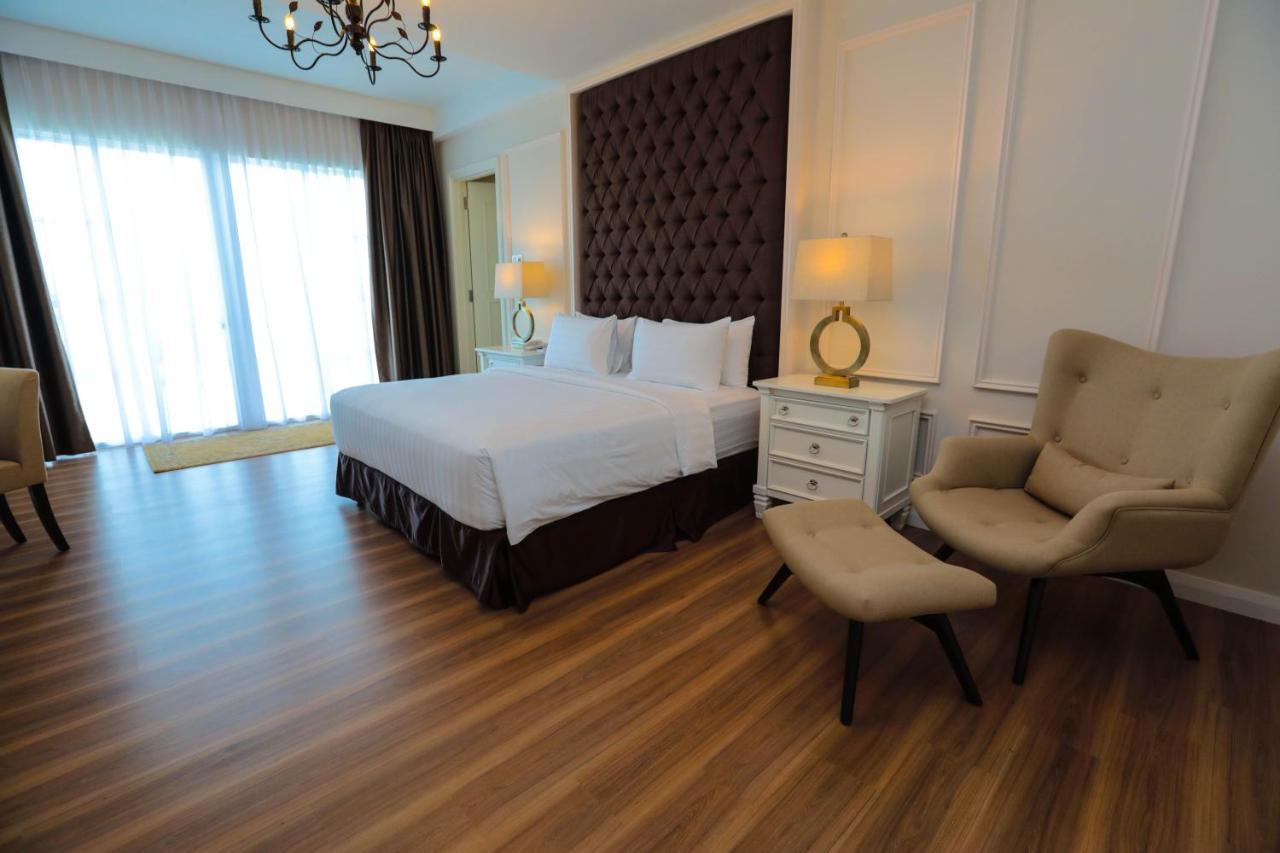 Hotel Casuarina@Куала-Кангсар Екстер'єр фото